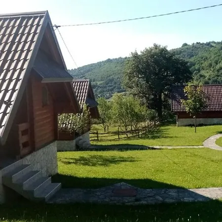 Smjestaj Na Selu Milicic Apartment Sipovo Exterior photo